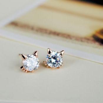 Cute Zicron Cat Stud Earrings