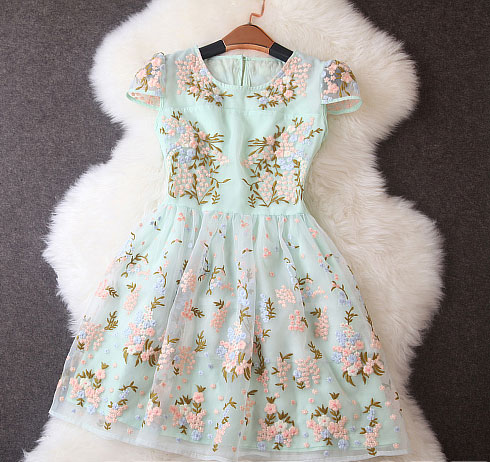 Fashion Embroidery Stitching Floral Printed Short-sleeved Dress